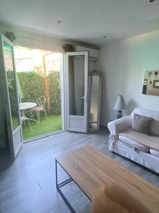Jolie Appartement Avec Piscine La Roquette-sur-Siagne Exterior photo